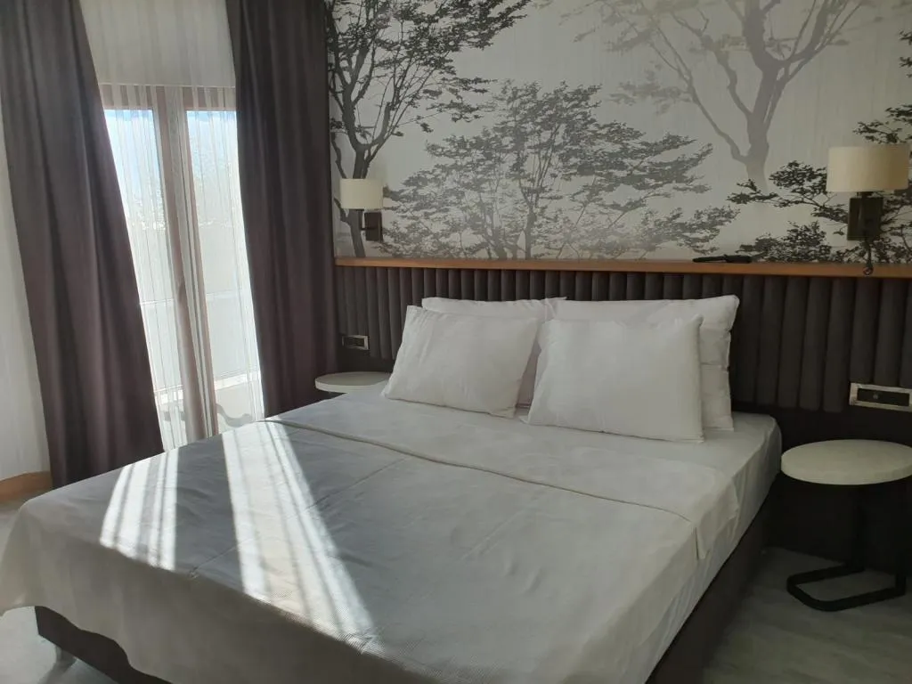 Standart Oda Balkonlu,Kara Manzaralı,Balkonlu