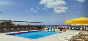 Double Royal Hotel