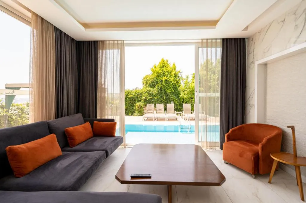 Deluxe Villa