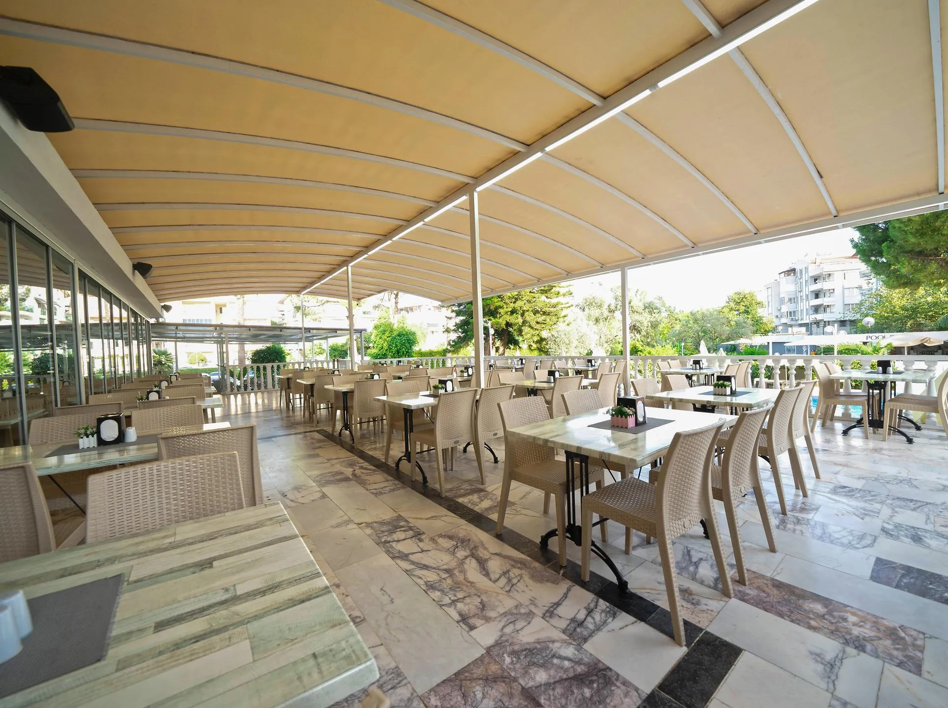 Restoran Dış Kısım