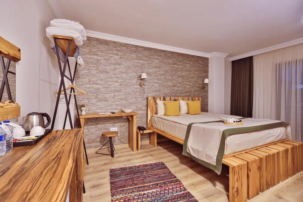 STANDART Bahçe-Havuz-Deniz Manzaralı