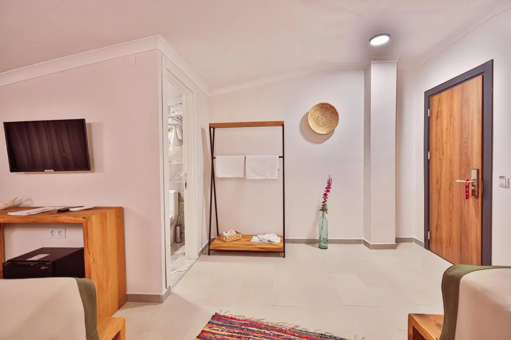 Suite Bahçe-Havuz-Deniz Manzaralı