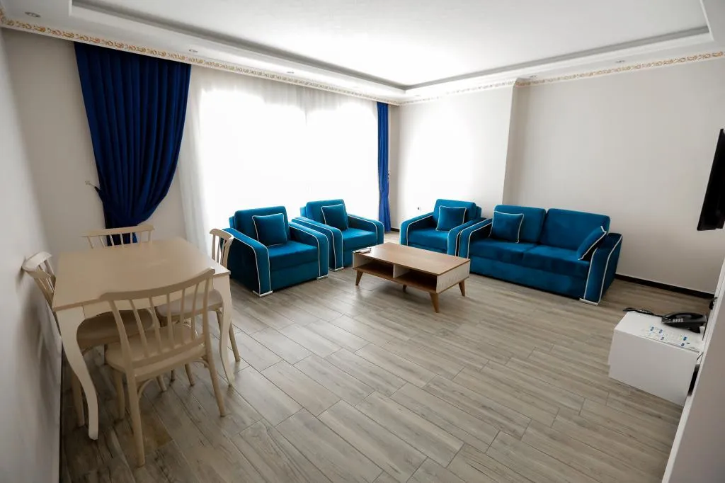 Aile Odası,Kısmi Deniz Manzaralı