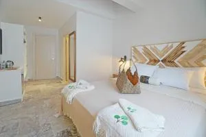 Pom Alaçatı Otel