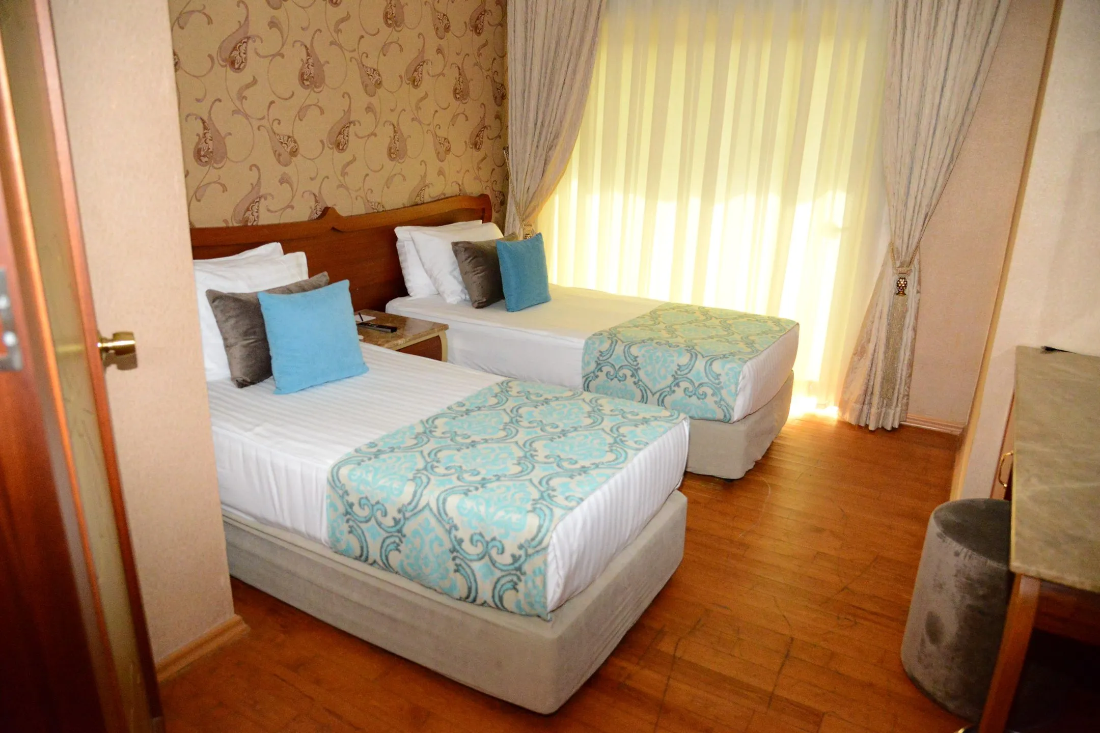 Premium Suite