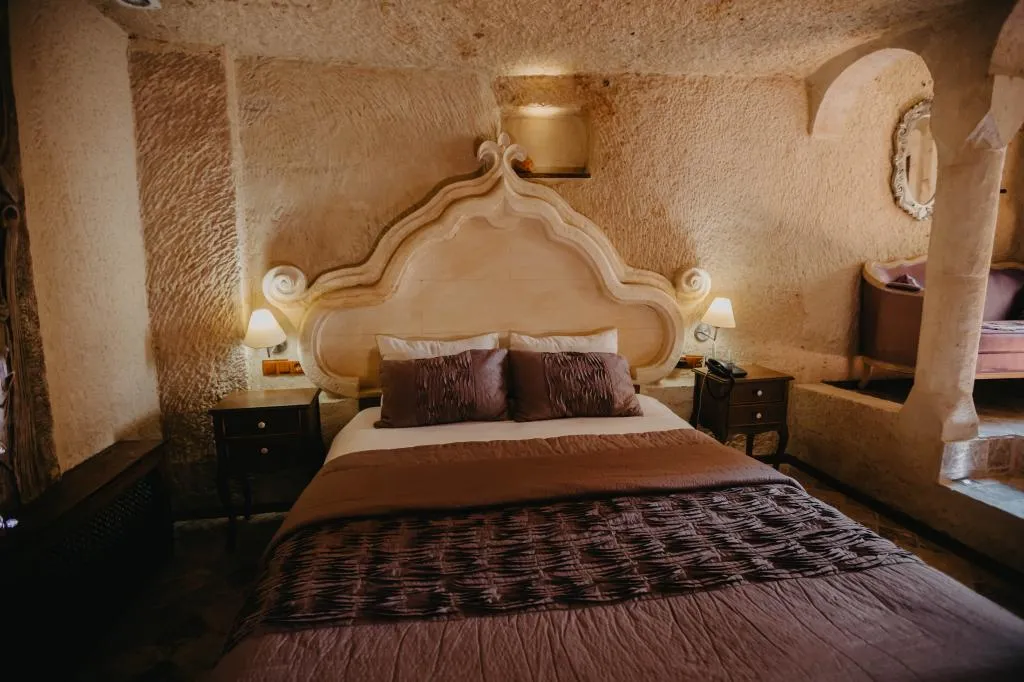 Executive Cave Suite,Avlu Manzaralı