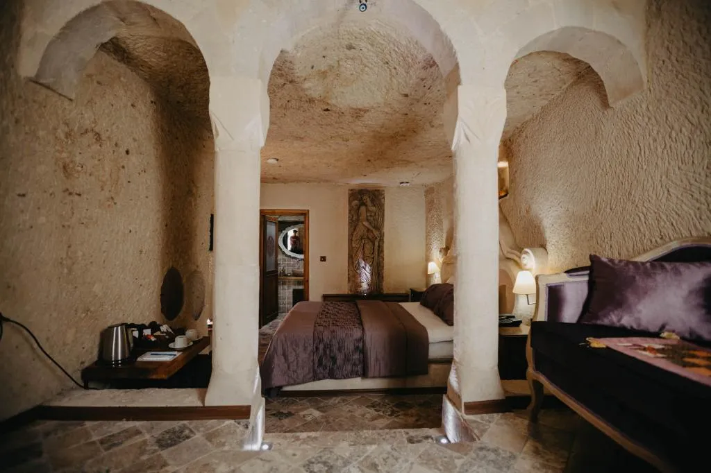 Executive Cave Suite,Avlu Manzaralı