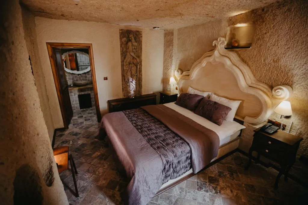Executive Cave Suite,Avlu Manzaralı