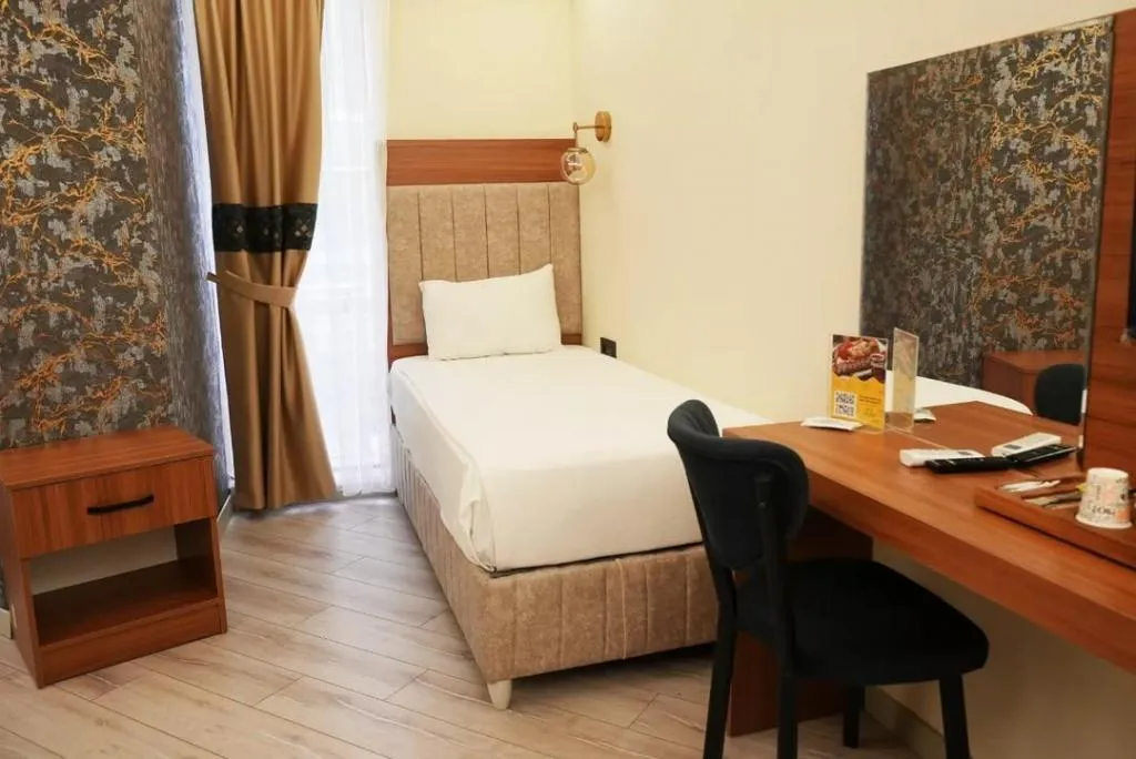 Ekonomik Oda,Avlu Manzaralı