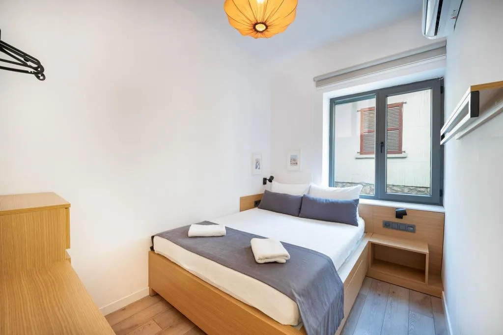Economy Double Room,Sokak Manzaralı,Bahçe Katı