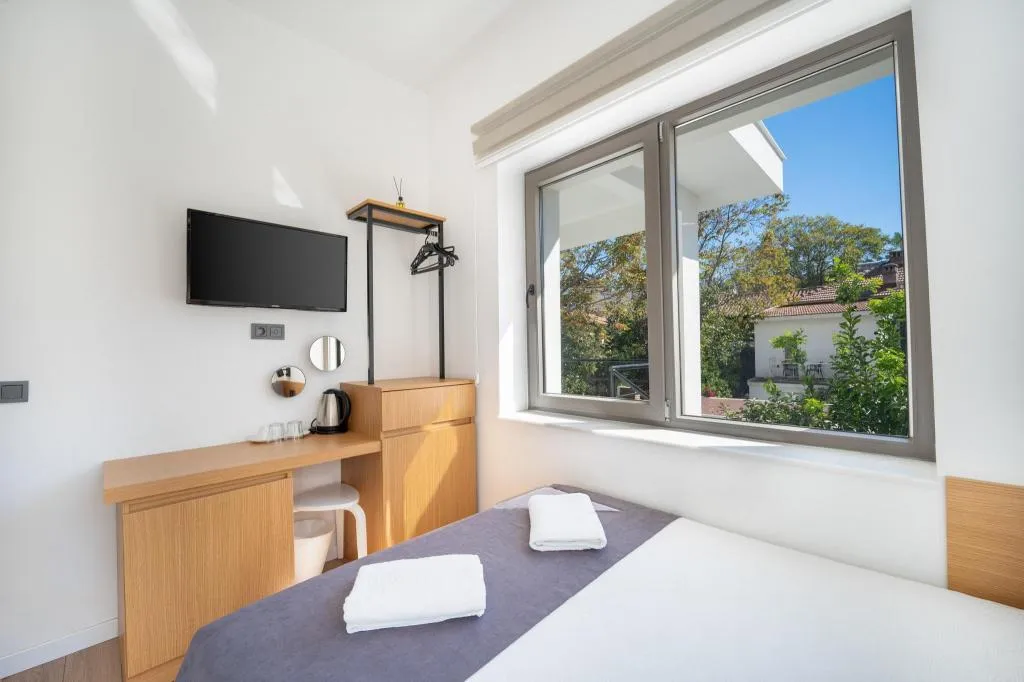 Economy Double Room,Bahçe veya Sokak Manzaralı,1. Kat