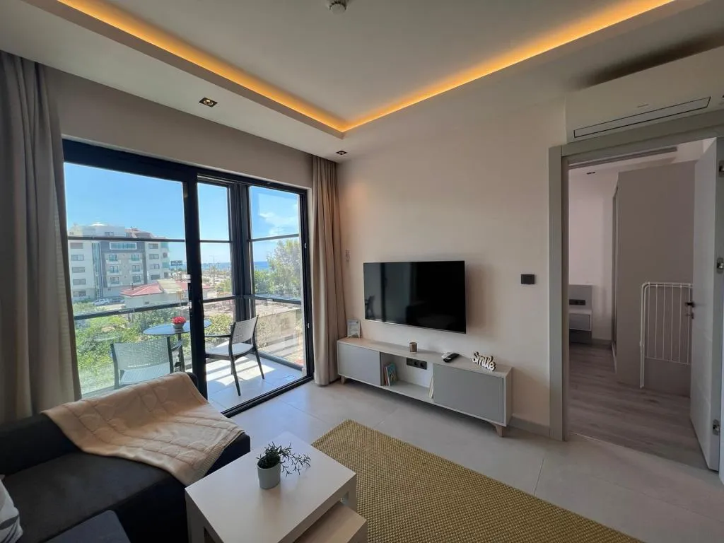 1+1 Deniz Manzaralı Daire