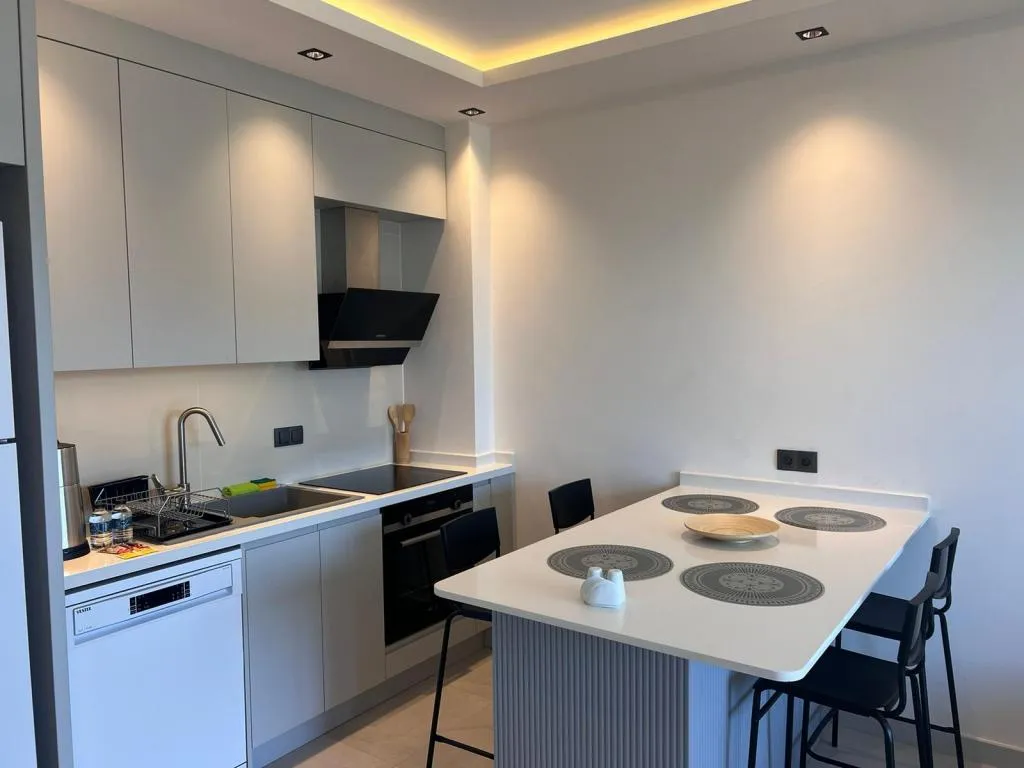 1+1 Deniz Manzaralı Daire