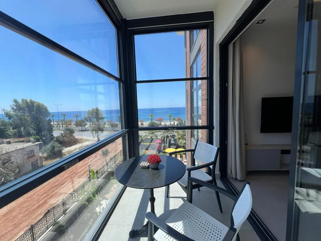 1+1 Deniz Manzaralı Daire
