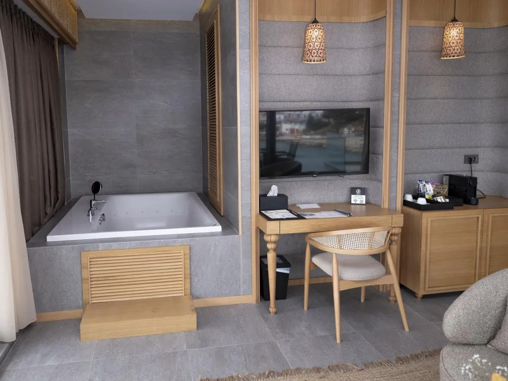 Corner Suite,Deniz Manzaralı,Jakuzili