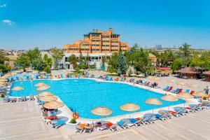 Patalya Lakeside Resort Hotel