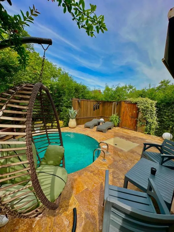 Bungalow,Bahçe Manzaralı,Özel Havuzlu