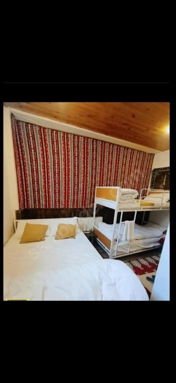 Dört Kişilik Oda