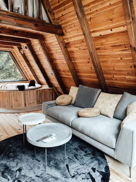 Bungalow,Doğa Manzaralı,Jakuzili, Özel Havuzlu (Isıtmasız)