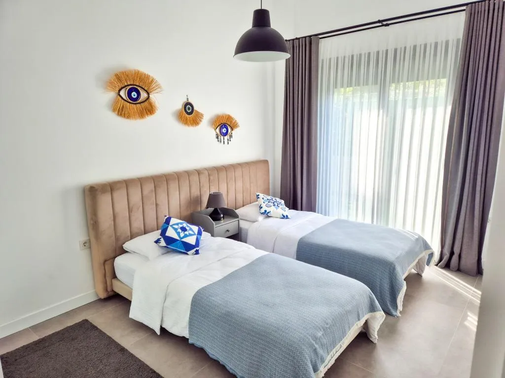 Flat Villa