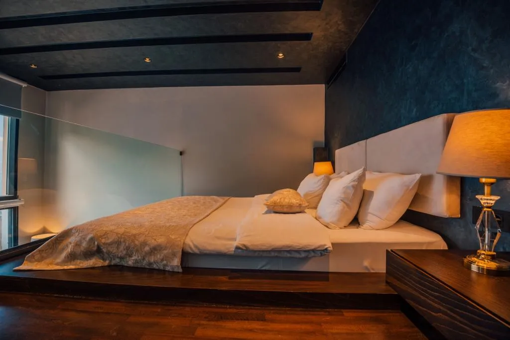 LOFT