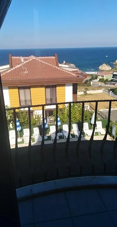 Deniz Manzaralı Çatı Katı