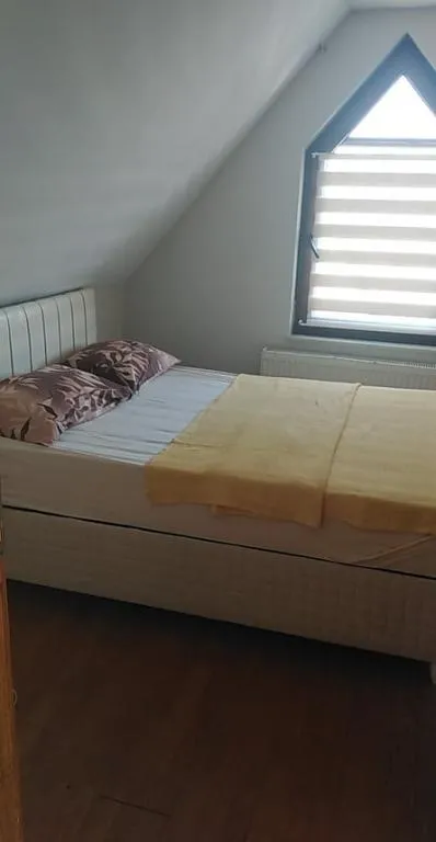 Deniz Manzaralı Çatı Katı