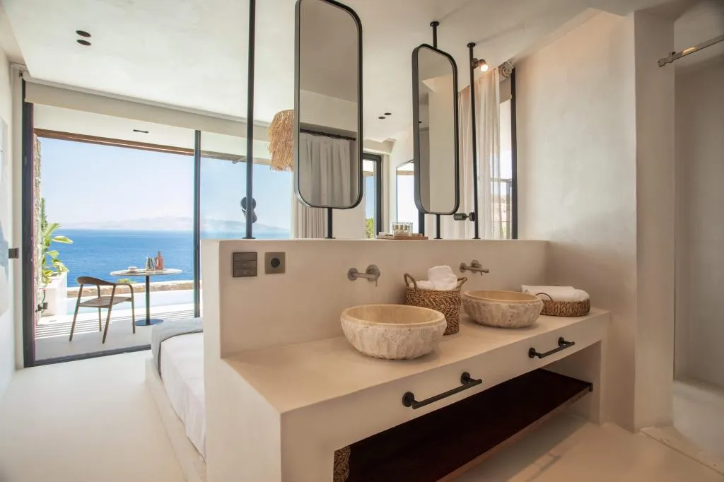 Deluxe Havuz Oda,Deniz Manzaralı,Havuzlu