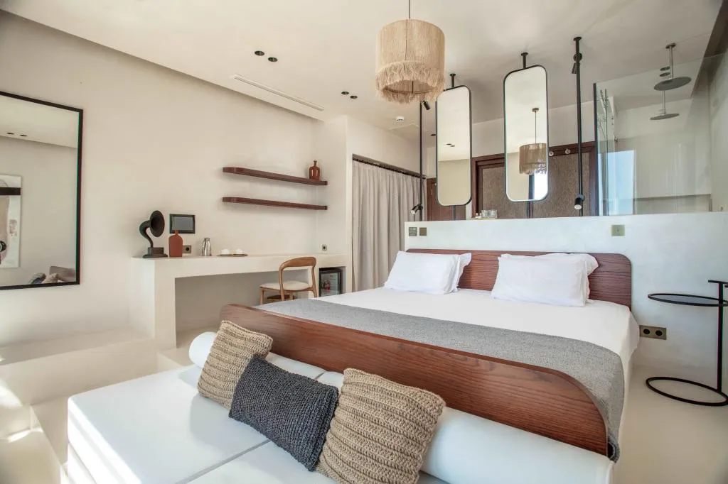 Deluxe Havuz Oda,Deniz Manzaralı,Havuzlu