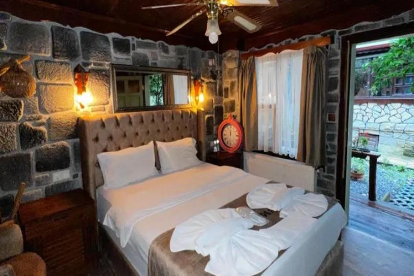 ŞÖMİNELİ BUNGALOW ODA 