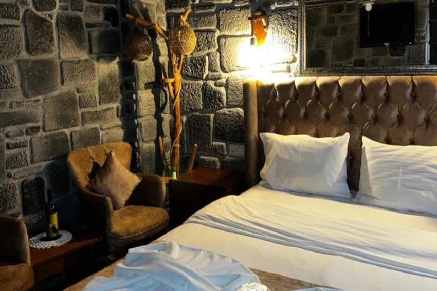 ŞÖMİNELİ BUNGALOW ODA 