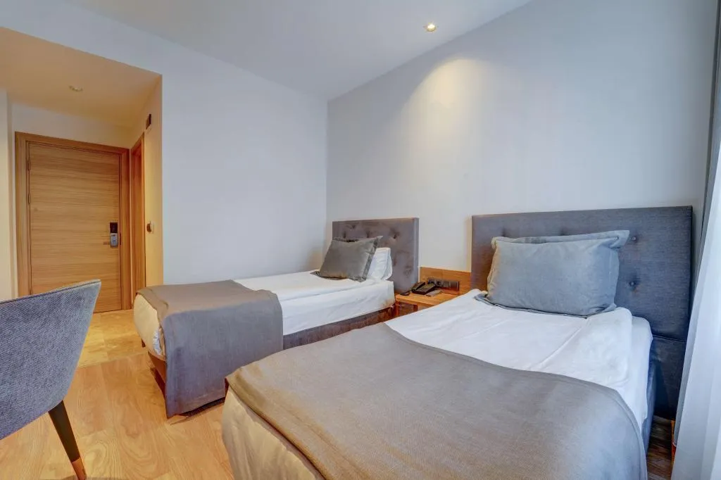 Junıor Room 9 -10