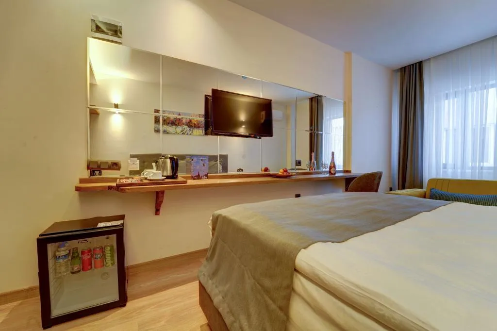 104 luxury room