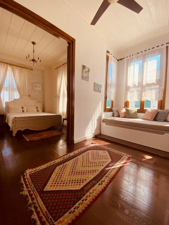 Cumbalı deluxe 3 Kişilik Oda,Şehir Manzaralı,Üst Kat