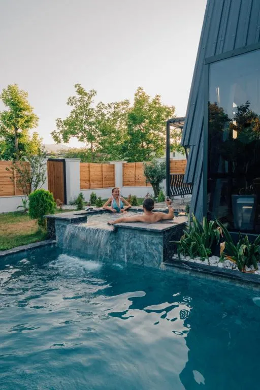 Deluxe Bungalow,Bahçe Manzaralı,Isıtmalı Özel Havuzlu