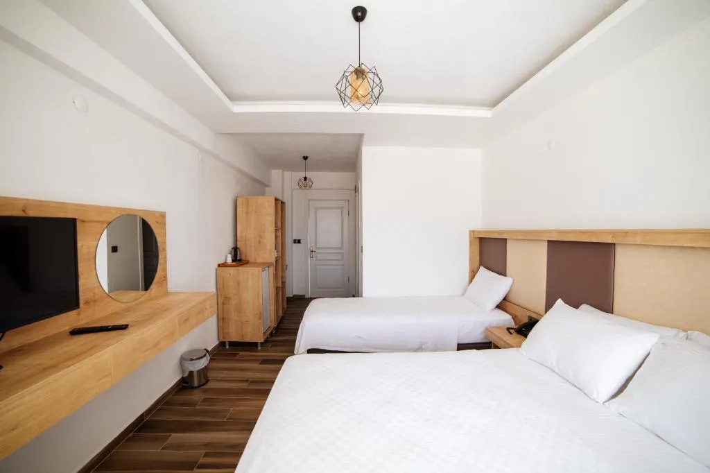 Üç Kişilik Oda,Şehir Manzaralı,Balkonlu