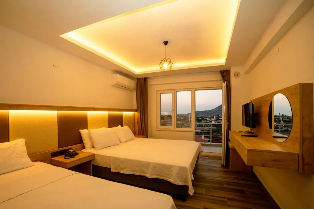 Üç Kişilik Oda,Şehir Manzaralı,Balkonlu