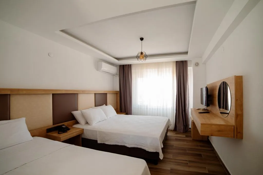 Triple,Şehir Manzaralı,Balkonlu