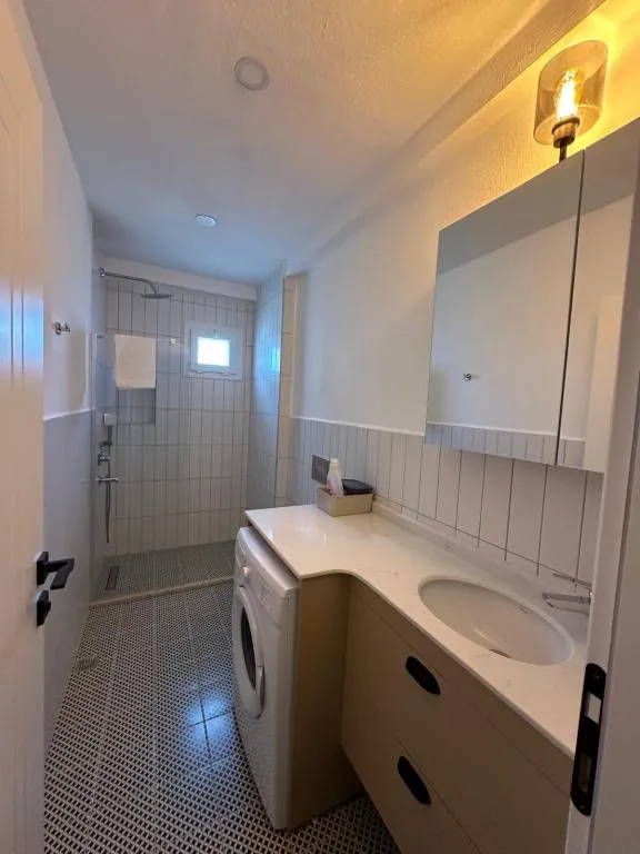 1+1 Daire,Bahçe Manzaralı,Balkonlu