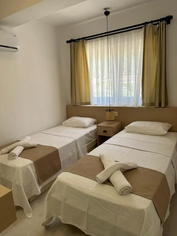 2+1 Daire,Bahçe Manzaralı,Balkonlu