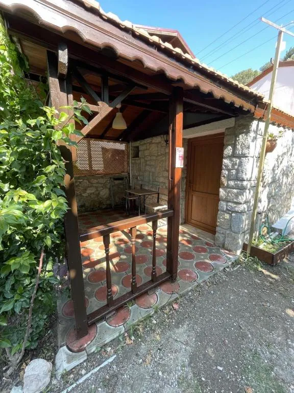 Tas Oda