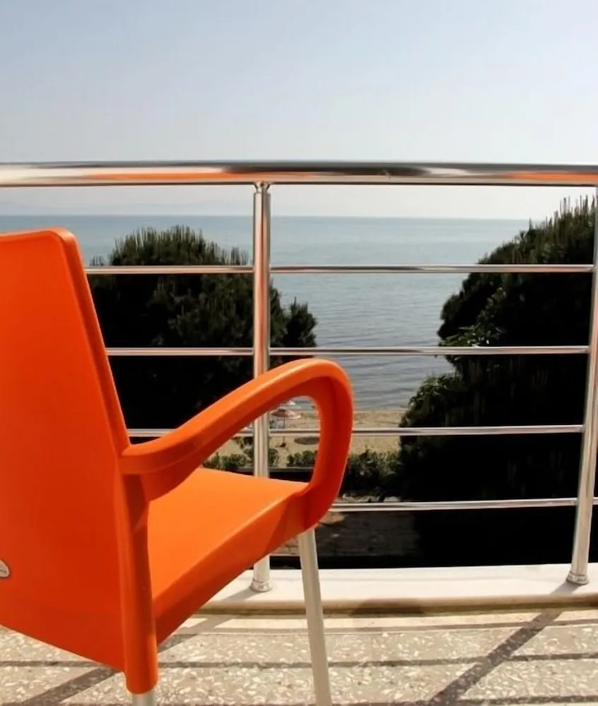 Tek Büyük Yataklı Oda, Balkon, Deniz Manzaralı