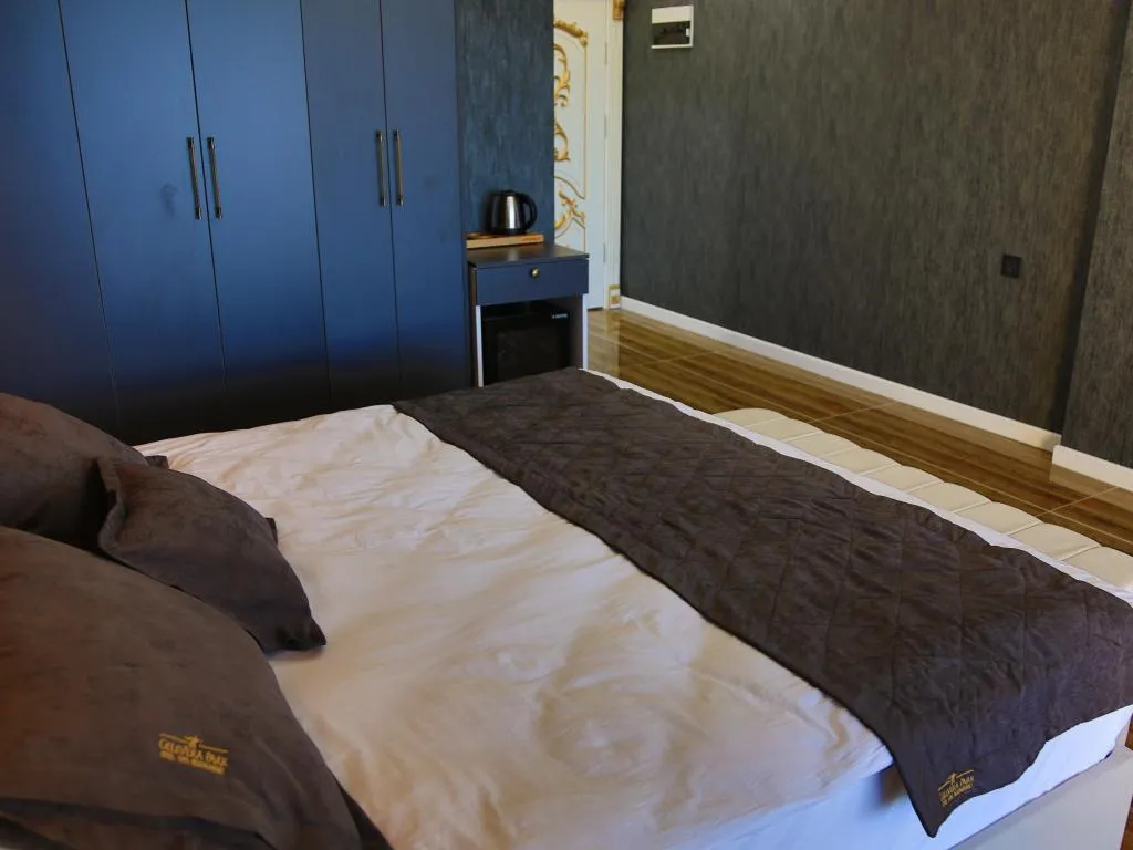 Suite,Deniz ve Doğa Manzaralı,Balkonlu