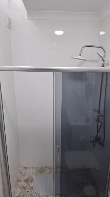 6-LAVANTA DENİZ MANZARALI ODA