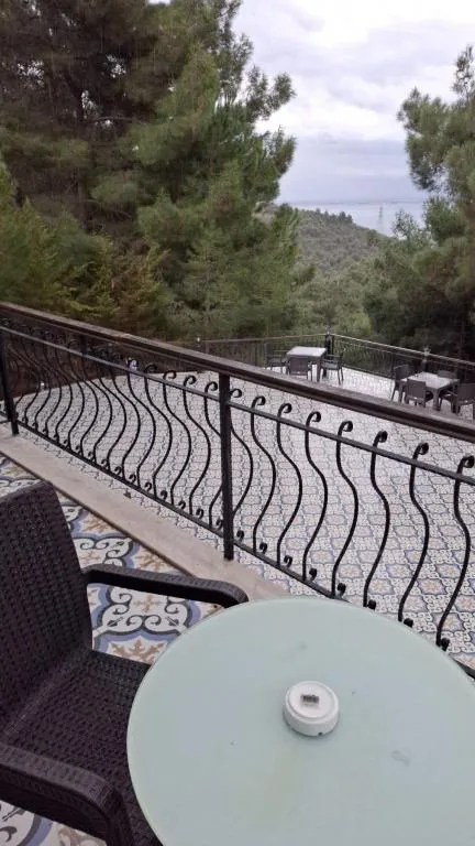 6-LAVANTA DENİZ MANZARALI ODA