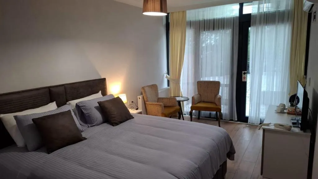 9-SÜMBÜL DENİZ MANZARALI ODA