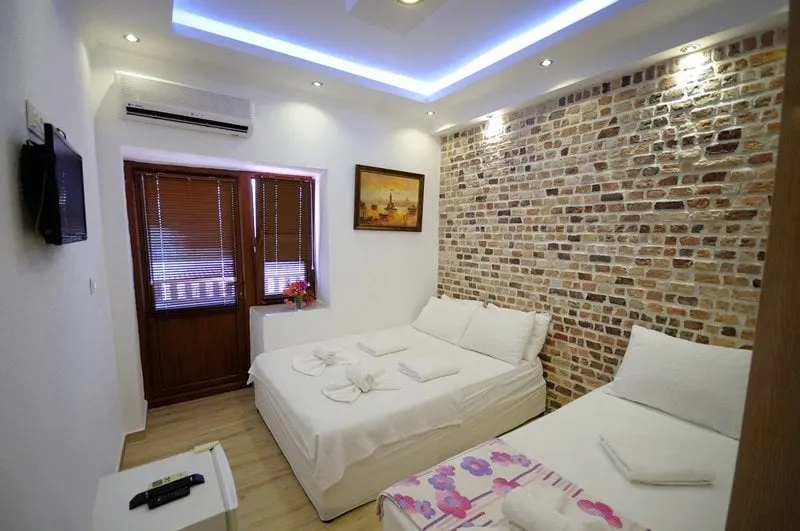 Triple,Kısmi Deniz Manzaralı,Balkonlu