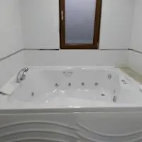 jakuzili saunalı özel havuzlu villa 300
