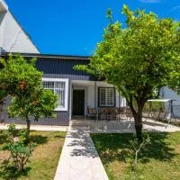 Sahile Sıfır Ultra Lüks Özel Plajlı Villa 6 Kişilik