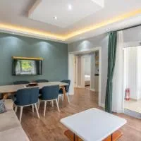 Sahile Sıfır Ultra Lüks Özel Plajlı Villa 6 Kişilik